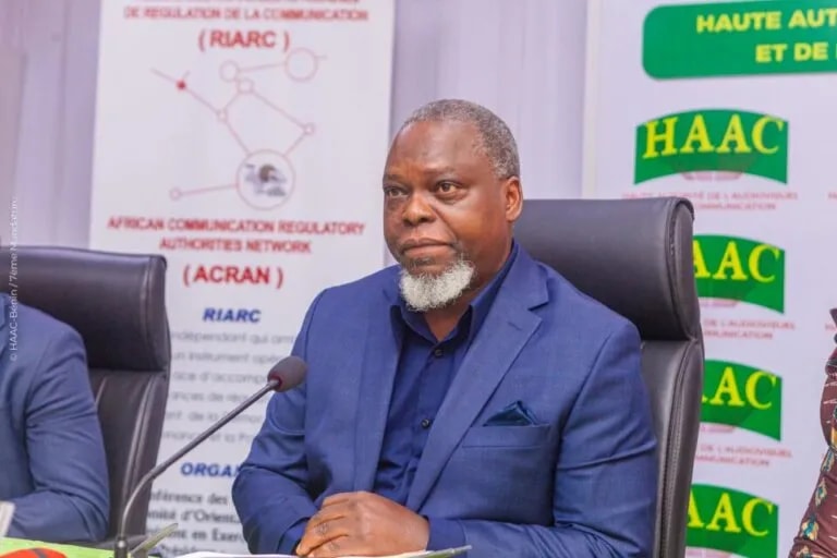 Bénin : 48 nouvelles fréquences radio et 20 chaînes TV au cœur d’un nouvel appel à candidatures de la HAAC