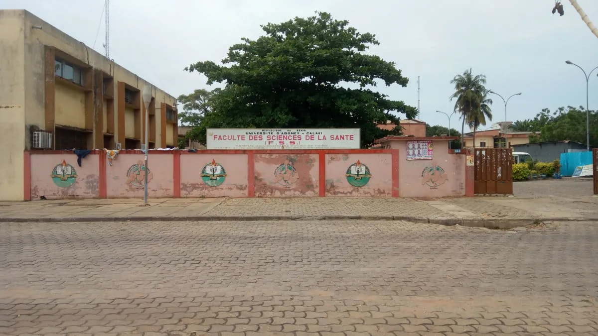 Bénin : le décanat de la Faculté des Sciences de la Santé exhorte les étudiants en médecine à reprendre les stages suspendus