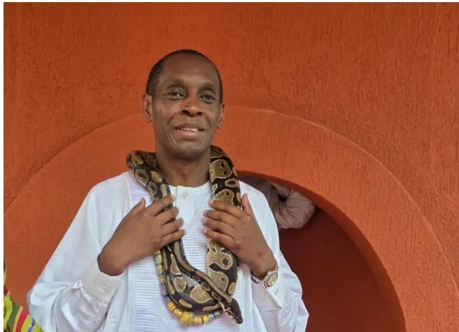 Bénin : l’ex-animateur de RFI Claudy Siar devient béninois et prend le prénom « Kodjovi »