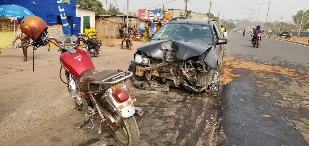 Drame au Bénin : un directeur d'école décède dans un accident sur l’axe Lalo-Toffo