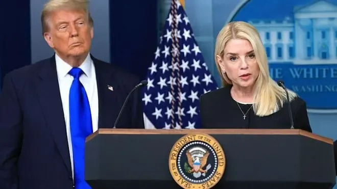 États-Unis : Trump se sépare de sa ministre de la Justice, sur fond de controverse autour du dossier Epstein
